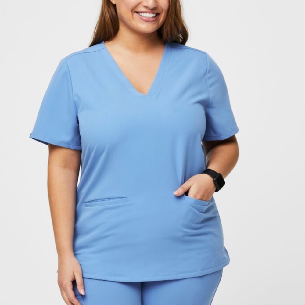 Figs Casma Three-Pocket Scrub Top - Ceil Blue - Size XS